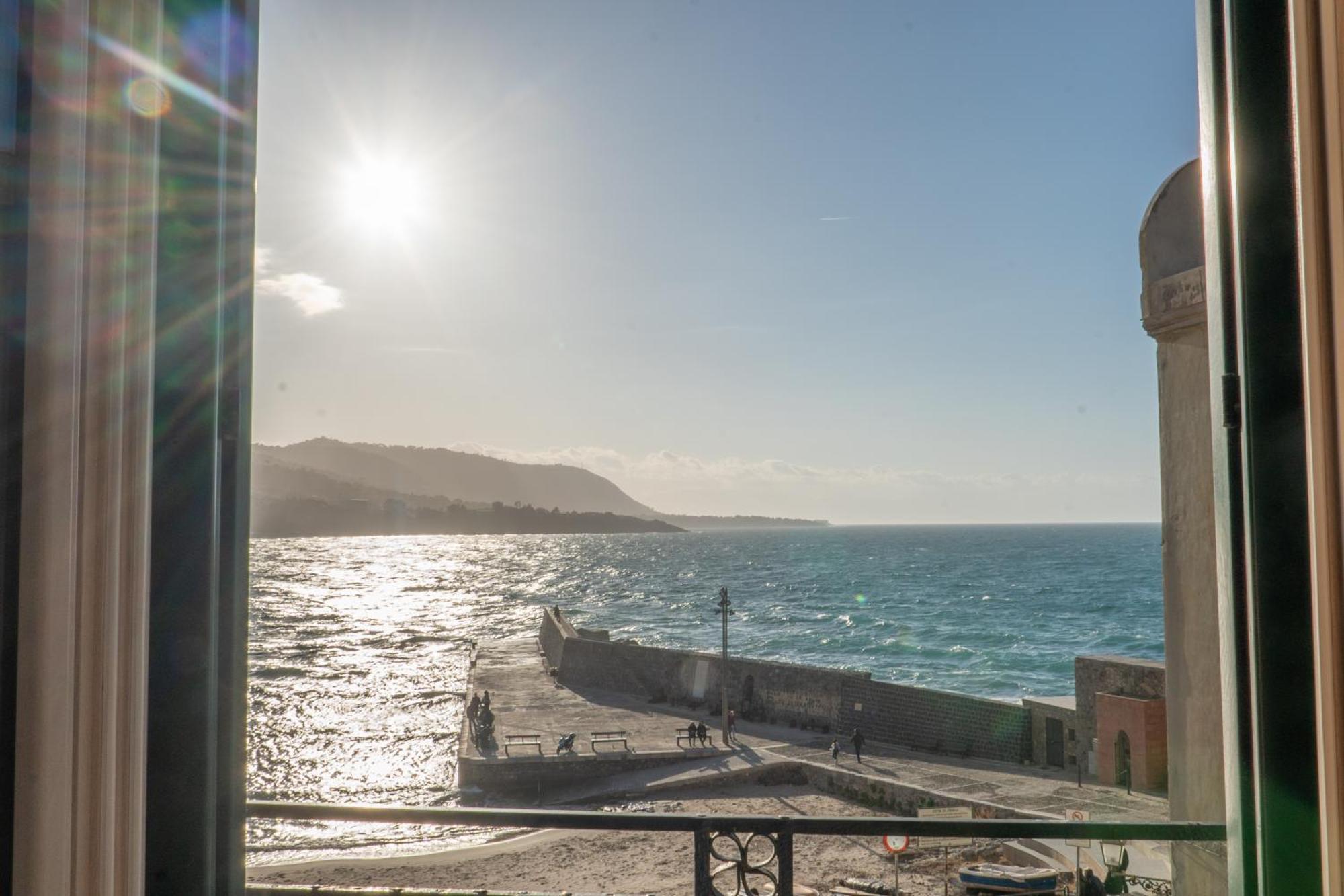 Appartement Devalu Casa Del Mare à Cefalù Extérieur photo